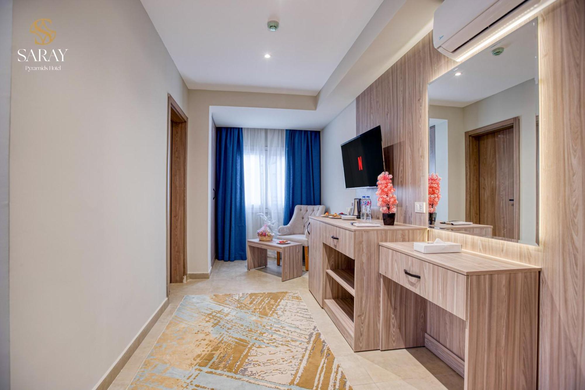 Saray Pyramids & Museum View Hotel Kafret el-Gabal Buitenkant foto